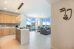 New Artsy & Cozy 1Bdrm Condo In The Best Area - Image 5