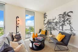 Amazing Bay Views! Trendy 2Bdrm Condo - Image 2
