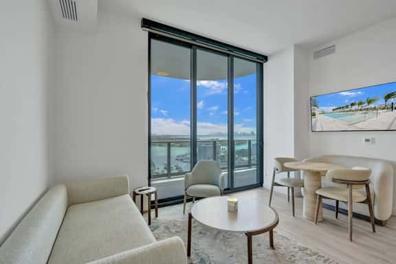 NEW: Chic Miami Beach 2BR/2BA – Walk to Ocean! - Image 1
