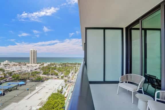 Beautiful Open 1Bdrm Condo Miami beach - Image 1