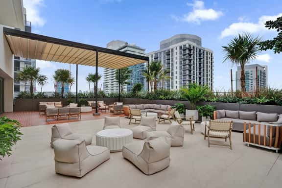Brand New Studio Condo, Downtown Miami - Image 1