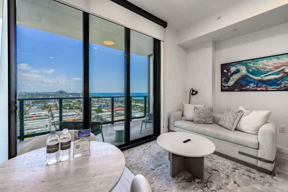 Panoramic Views, 18th Floor | 1BR Miami Beach - Image 1