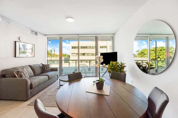 Brand New! Urban Style 1Bdrm Condo-Miami Design Dist - Image 1