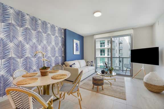 Dreamy Miami Design District 1 Bdrm Condo - Image 1