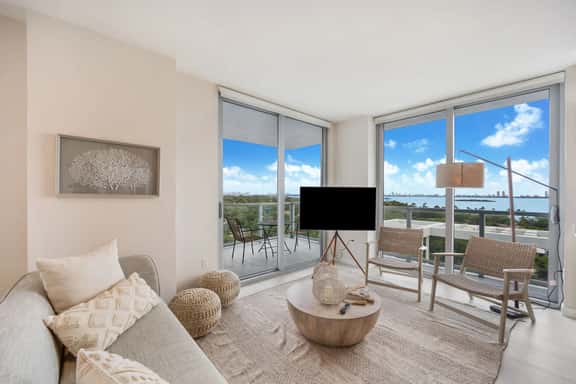 Spectacular Views 2 Bdrm Condo, Miami Design Distr - Image 1