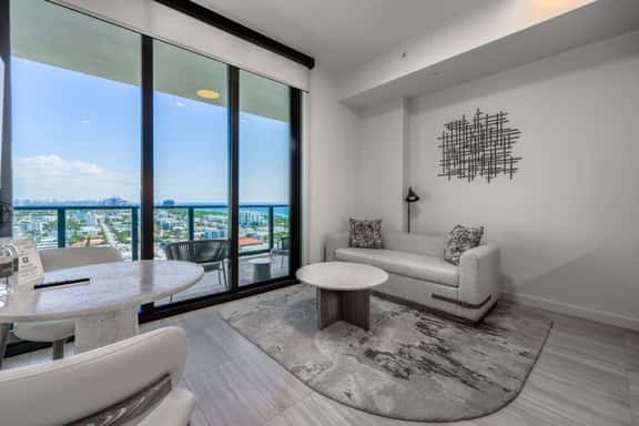 Sky-High Beach Escape | 19th Floor 1BR at 72 Park - Image 1