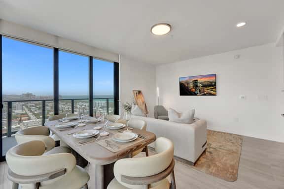 NEW: Ultimate Penthouse 3BR/2BA | Pool & Beach - Image 1