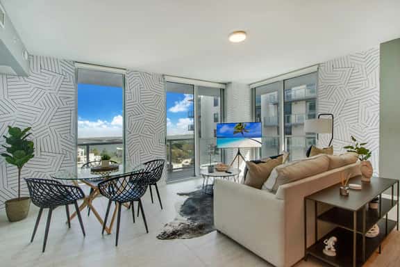 Fantastic Bay View 1Bdrm Condo - Miami Design Dist - Image 1