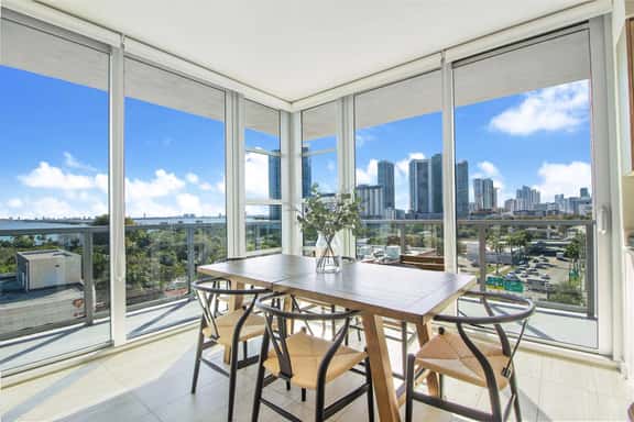 Amazing Ocean Views  2/2 Condo, Best Location - Image 1