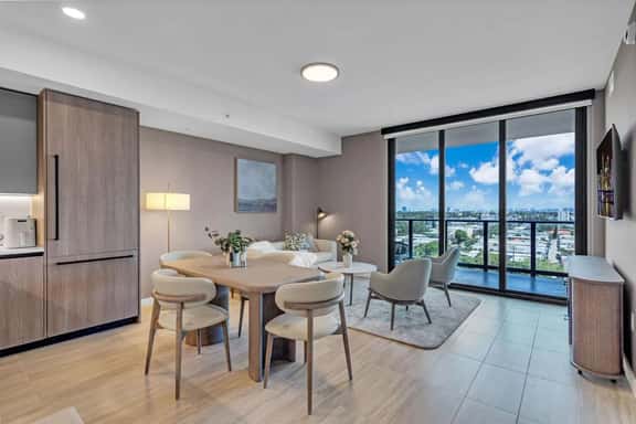 NEW 2-Bed/1-Bath Condo Miami Beach - Image 1