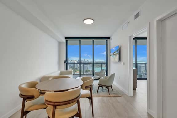 NEW: Beachside 1BR Penthouse | Pool & Ocean Steps - Image 1