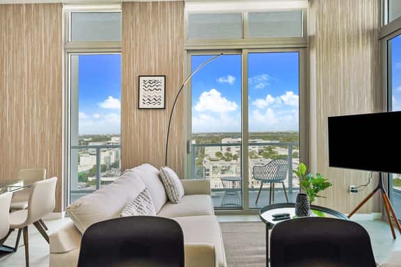 2 Bedroom -City View- Miami Design District - 1200 - Image 1
