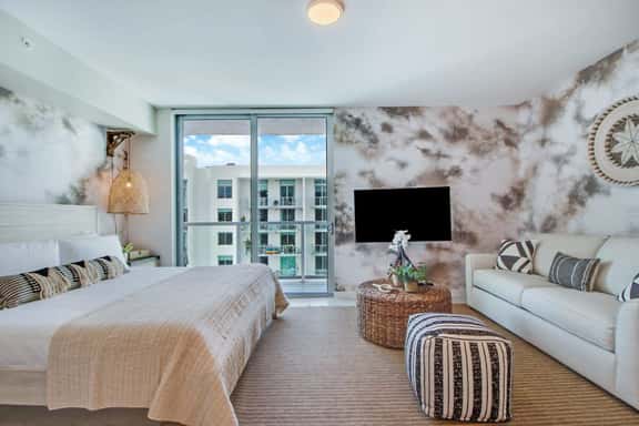 Stylish Modern Studio In The Heart Of Miami - Image 1
