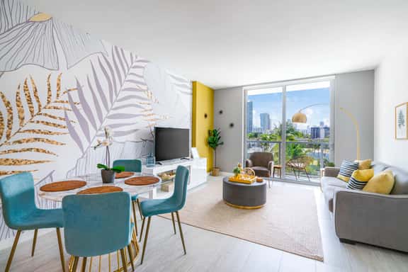 Tropical Miami Dream! 1 Bdrm Condo-Miami - Image 1