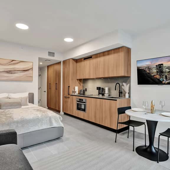NEW Studio Downtown Miami - Image 1