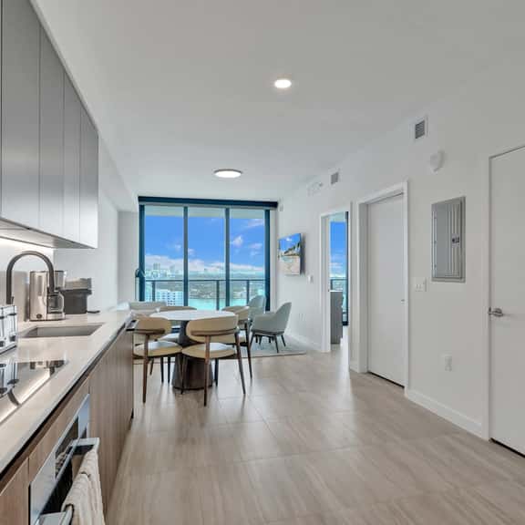 NEW: 1BR Miami Beach Condo w/ Pool, Walk to Ocean - Image 1