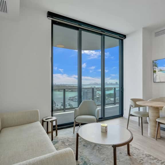 NEW: Chic Miami Beach 2BR/2BA – Walk to Ocean! - Image 1