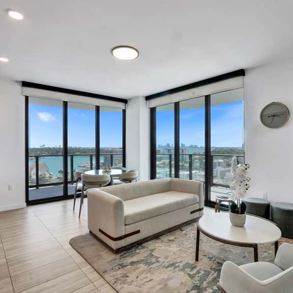 11th-Floor Bliss | Bright 2BR/2BA Miami Beach - Image 1