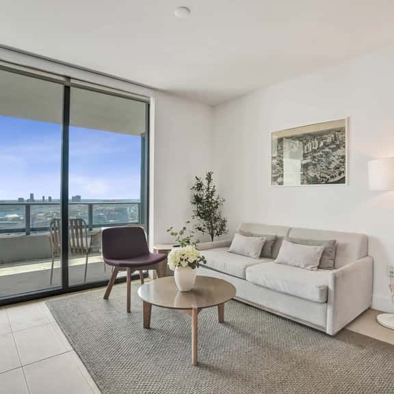 NEW spectacular 3B3B Ocean view 28th Floor - Image 1