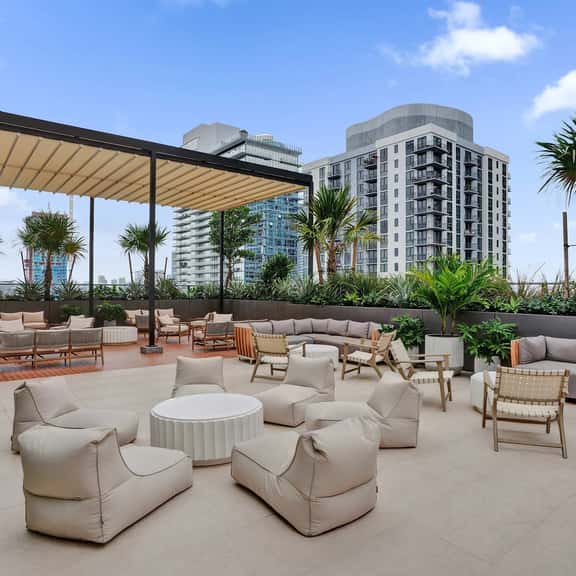 Brand New Studio Condo, Downtown Miami - Image 1