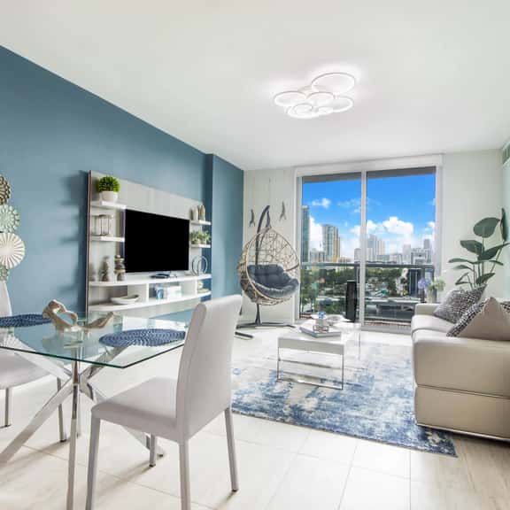 Beautiful & Stylish 1 Bdrm Condo, Design District - Image 1