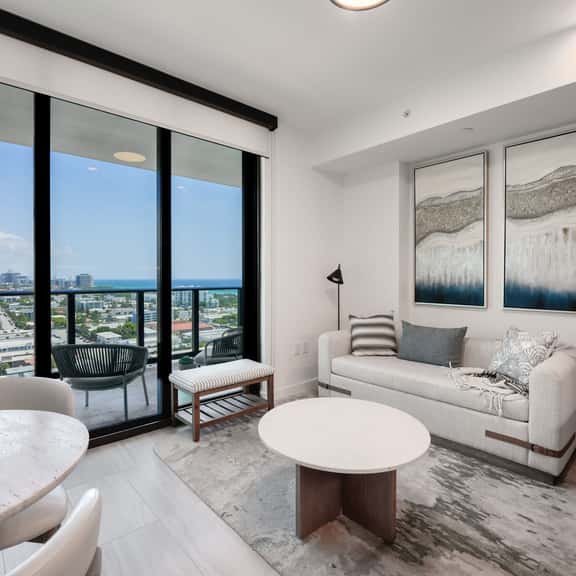 17th Floor Beachside Retreat | Luxe 1BR at 72 Park - Image 1