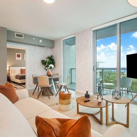 Miami Views Vacation Haven - 1 Bdrm Condo - Image 1