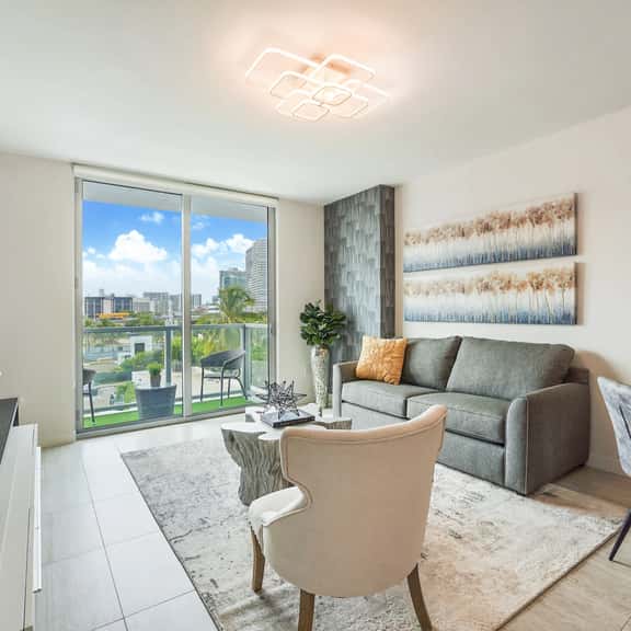 Modern City 1Bdrm Condo-Miami Design Dist - Image 1