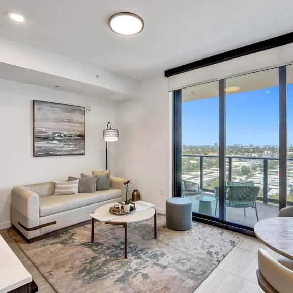 Beach Vibes, 14th Floor | Stylish 1BR, 72 Park - Image 1