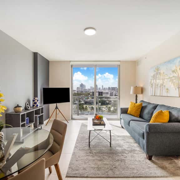 Cozy 1 Bdrm Beautiful Condo | Miami Best Location - Image 1