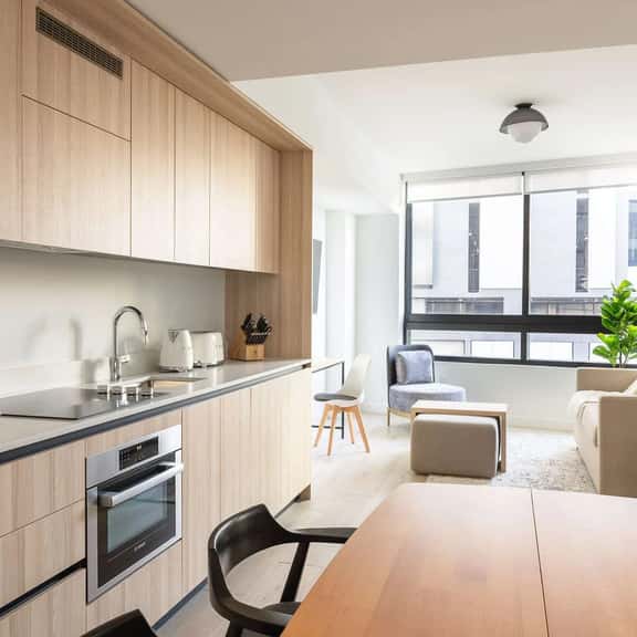 Stunning 1/1 Condo in Downtown Miami Free Parking - Image 1
