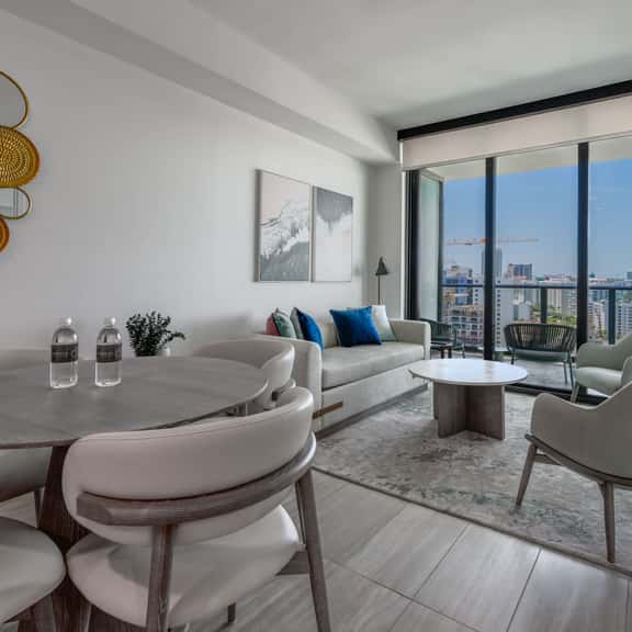 Modern 1BR, 15th Floor | Pool & Fitness Center - Image 1