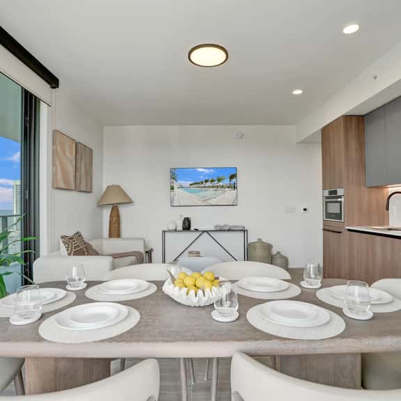 Ocean Air & Luxury | 14th-Floor 3BR/2BA & Pool - Image 1