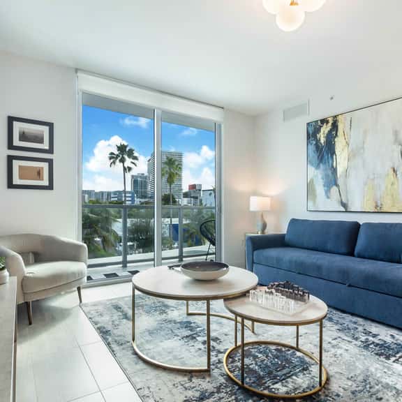 Miami Dream 1 Bdrm Condo, Best Location - Image 1