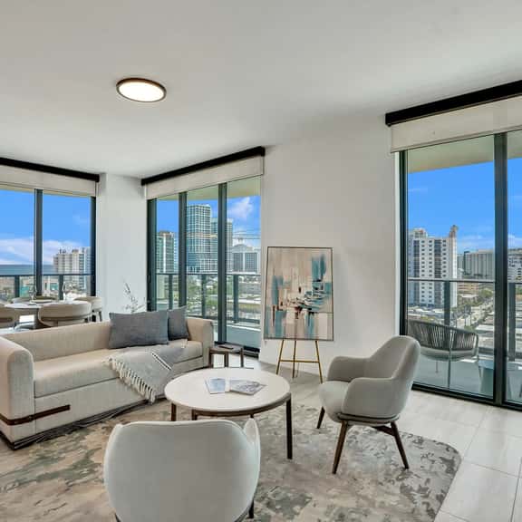 NEW Oceanview 2BR/2BA Retreat in Miami Beach - Image 1