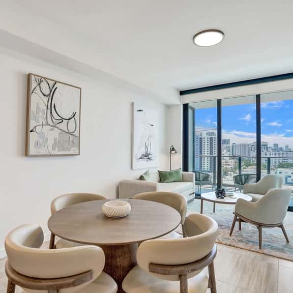 Sunny 1BR Condo | Pool, Gym & Beach Access - Image 1