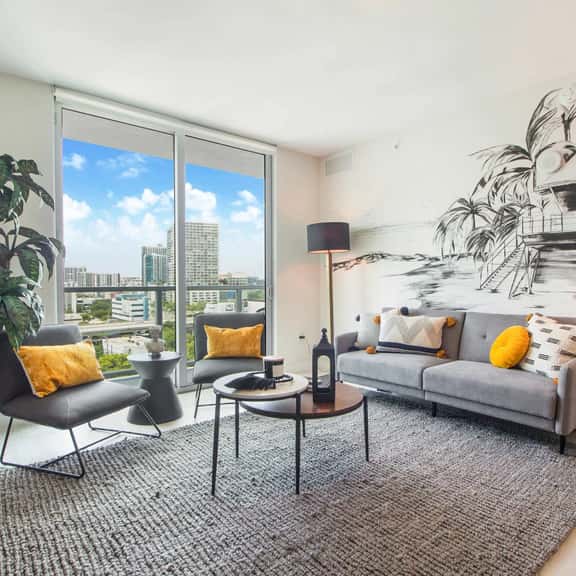 Amazing 1 Bdrm Condo, Miami Design District - Image 1