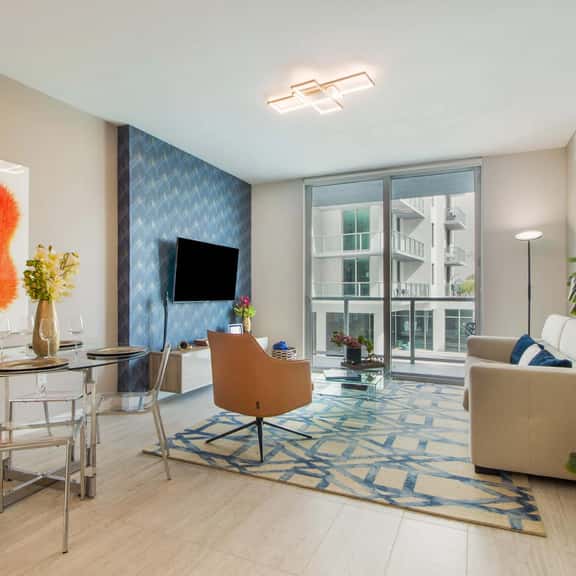 Bay + Pool Views! Modern 1Bdrm Condo - Miami - Image 1