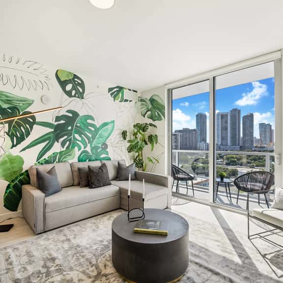Modern Tropical 1 Bdrm + den Condo - Image 1