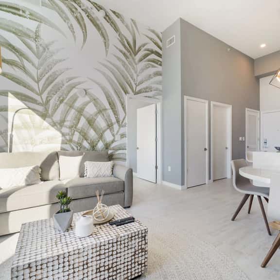 Boho 1 Bdrm Condo With City Views - Image 1