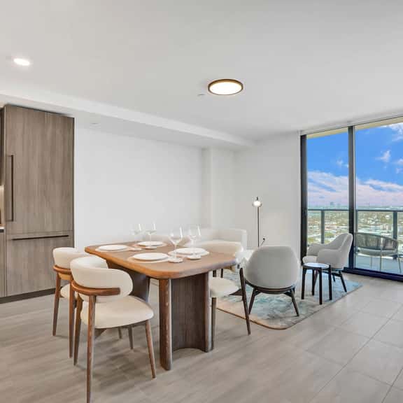 Refined 2BR at 72 Park | High-Rise Miami Beach - Image 1