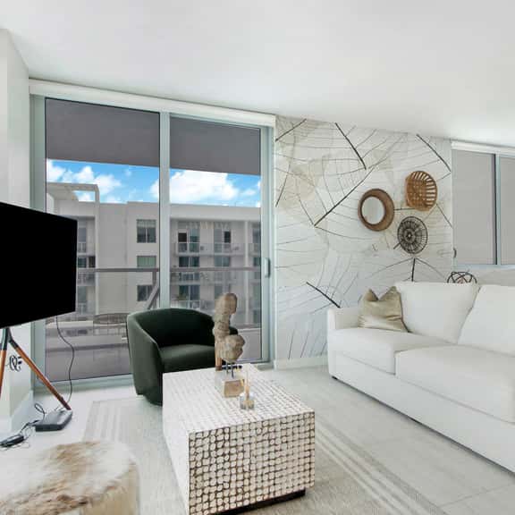 Boho Dream W/Bayviews! 2 Bdrm Condo - Miami Design - Image 1