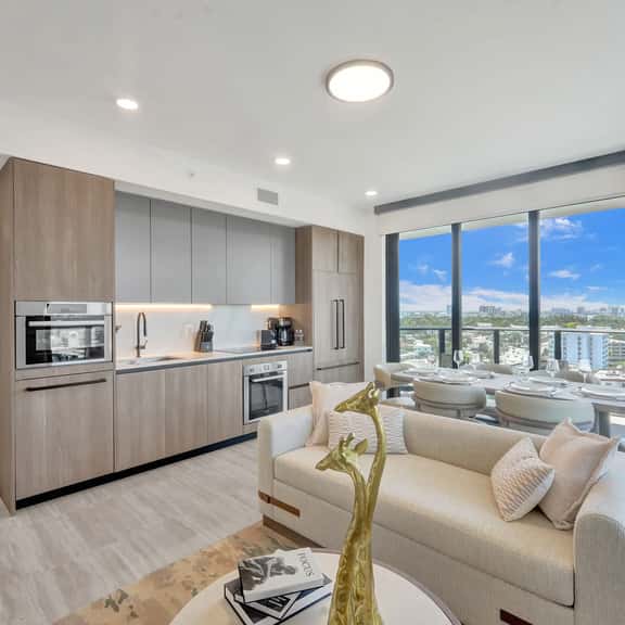 12th-Floor 3BR/2BA | Pool, Gym & Miami Beach - Image 1