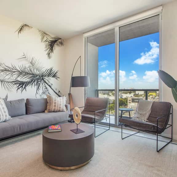 Brand New Lovely 1 Bdrm Condo, Best Miami Area - Image 1