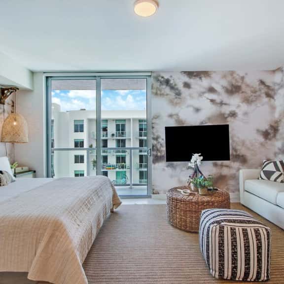 Stylish Modern Studio In The Heart Of Miami - Image 1