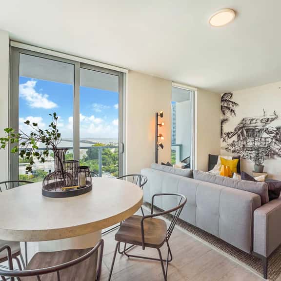 Amazing Bay Views! Trendy 2Bdrm Condo - Image 1