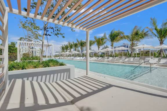 NEW Spacious 3BR/2BA Condo w/ Pool, Walk to Beach - Image 4