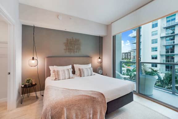 Studio With King Bed - Pool Views - Image 5