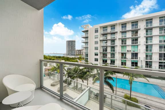 Studio With King Bed - Pool Views - Image 2