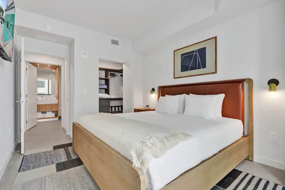 Brand New 1/1 Condo, Downtown Miami - Image 5